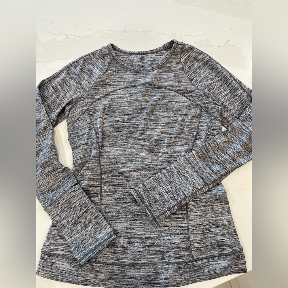 Lululemon Cypress Kiss Long Sleeve size 8